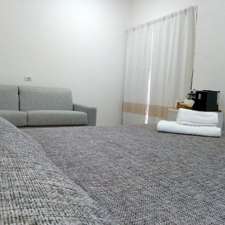 Flamingo Guest House- Rooms Olbia Kültér fotó