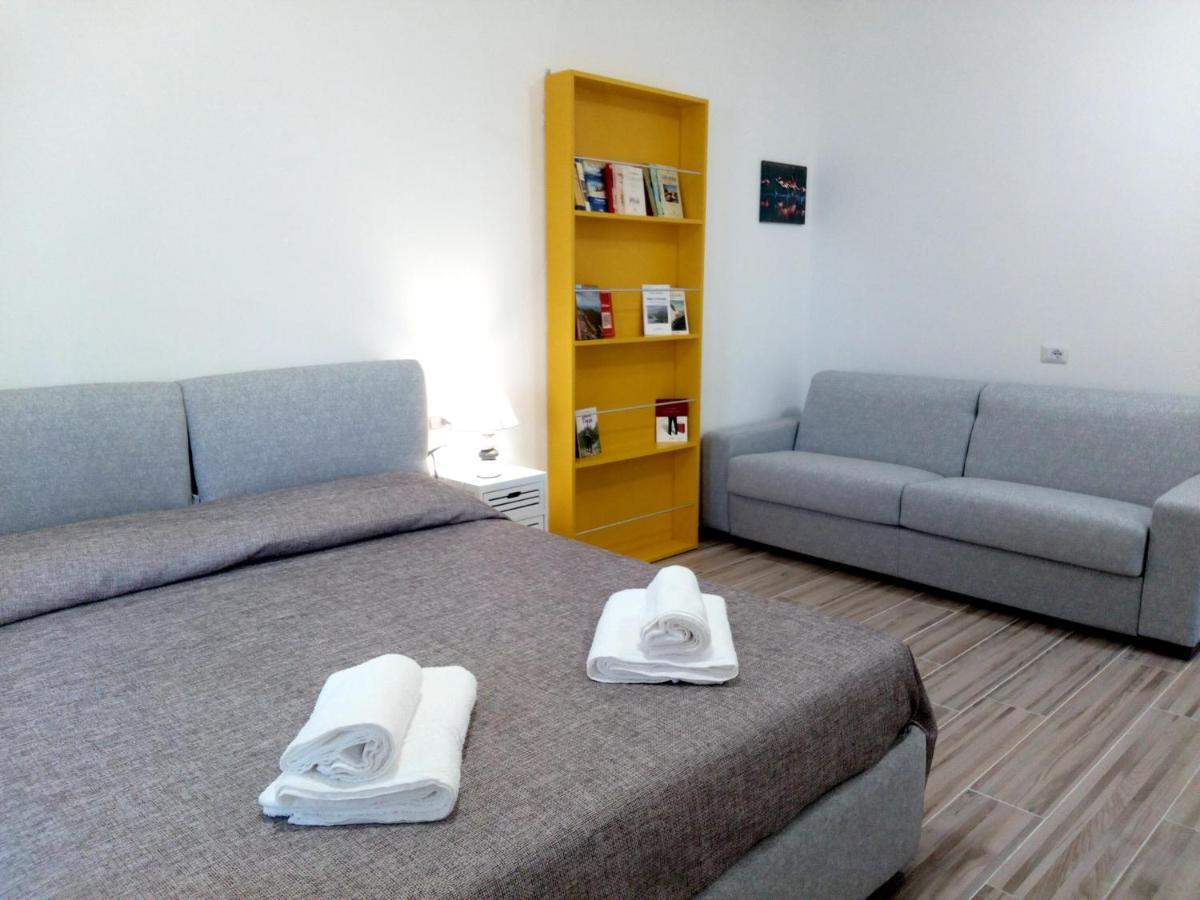 Flamingo Guest House- Rooms Olbia Kültér fotó