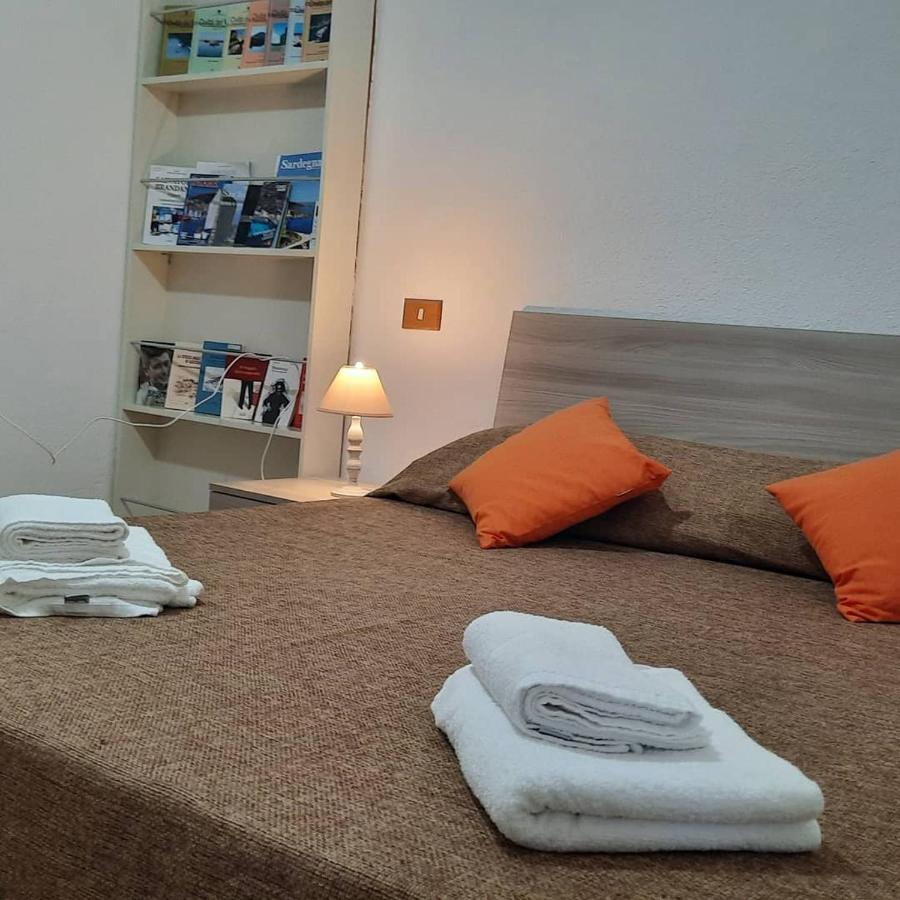 Flamingo Guest House- Rooms Olbia Kültér fotó