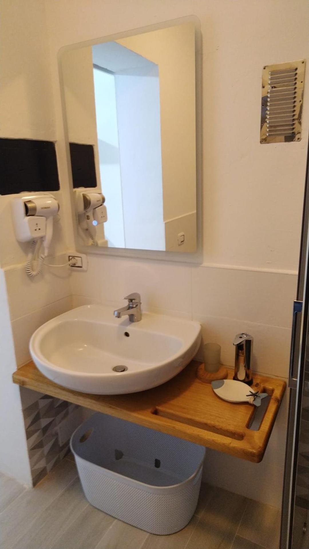 Flamingo Guest House- Rooms Olbia Szoba fotó